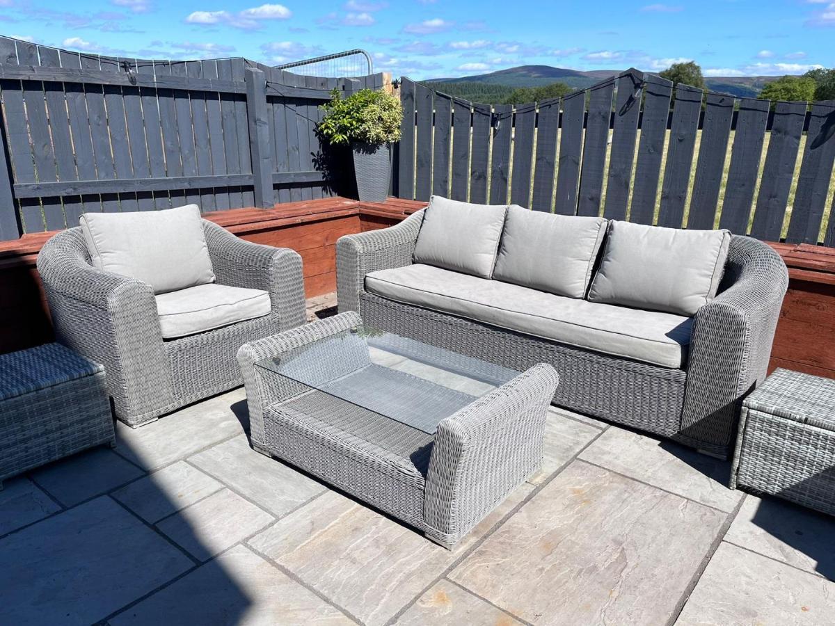 Alcantara- Modern Home With Hot Tub- Sleeps 10 Cromdale Eksteriør bilde